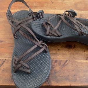 Men’s size 12 Chaco sandal.
